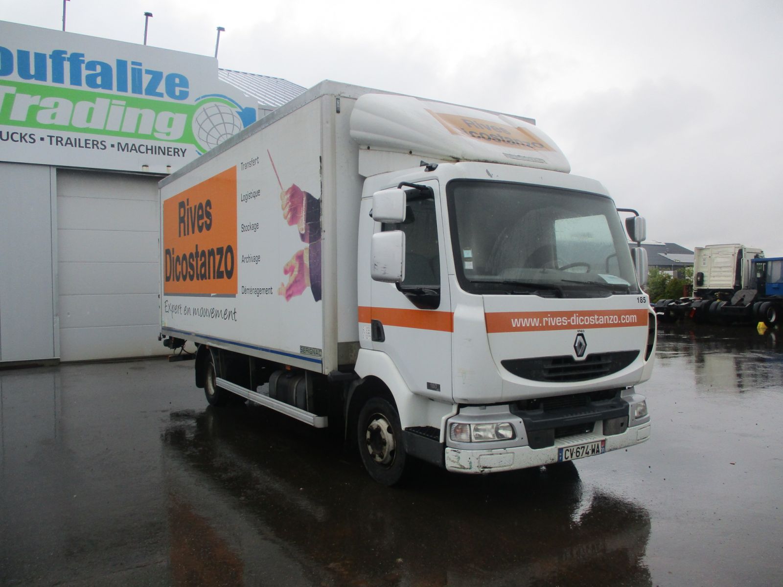 Unidades de camiones - RENAULT MIDLUM 180DXI  FOURGON (Belgique - Europe) - Houffalize Trading s.a.
