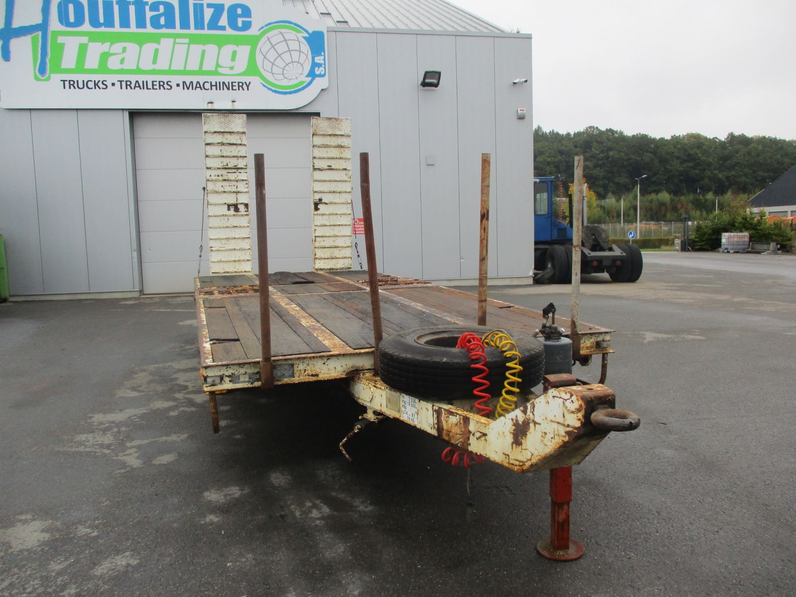 Auflieger - DEMCO   Chariot porte-engin (Belgique - Europe) - Houffalize Trading s.a.