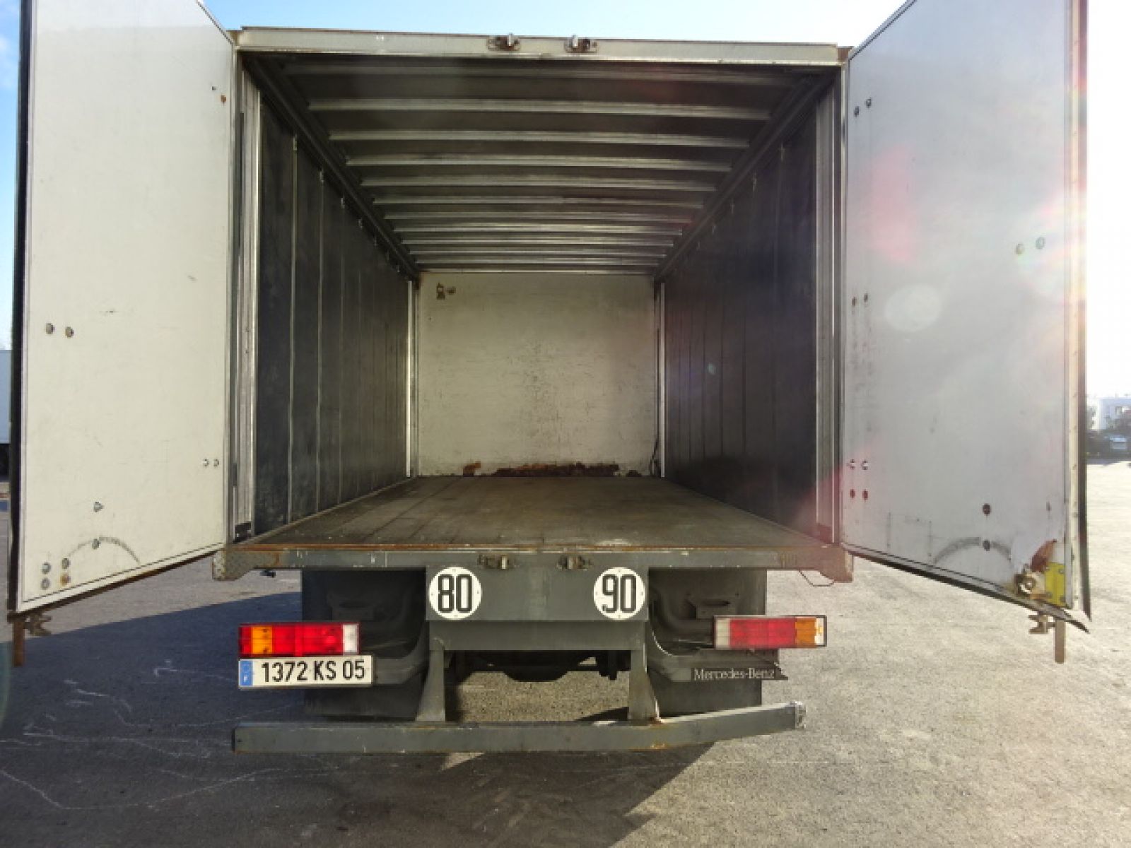 Second hand sale Truck units - MERCEDES ATEGO 1323  FOURGON PORTEUR (Belgique - Europe) - Houffalize Trading s.a.
