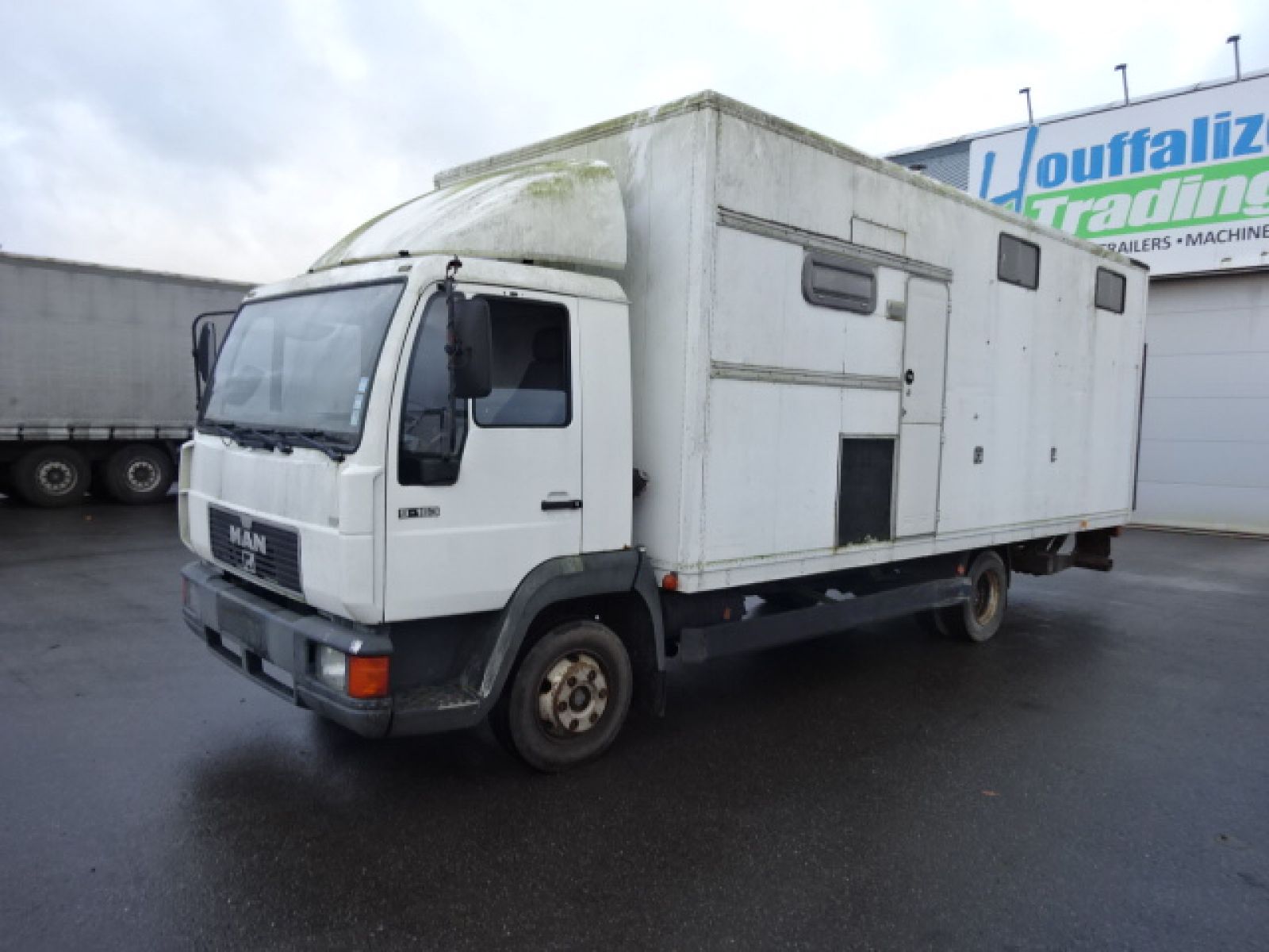 Second hand saleTruck units - MAN 9.163  CAMION FOURGON (Belgique - Europe) - Houffalize Trading s.a.
