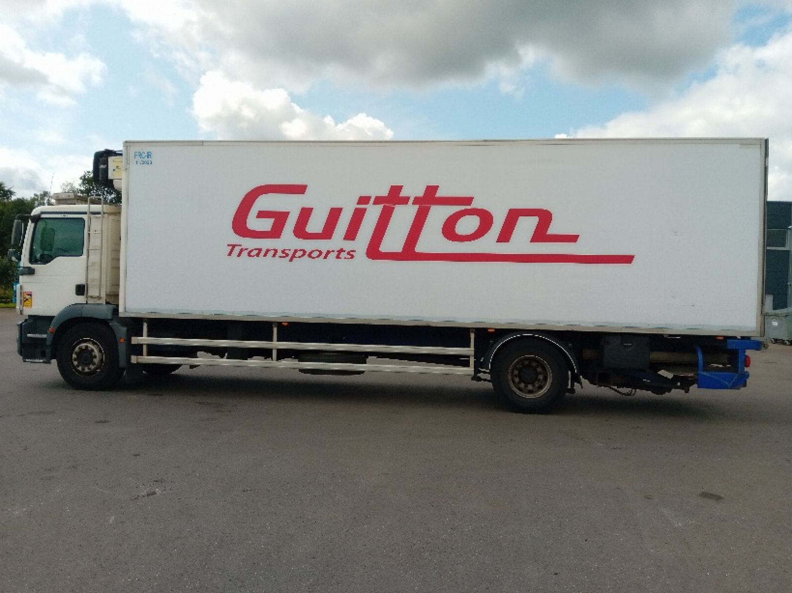 Houffalize Trading s.a. occasion camion Porteur Camion frigo MAN TGM 18.340 chereau carrier Camion frigo Belgique Europe