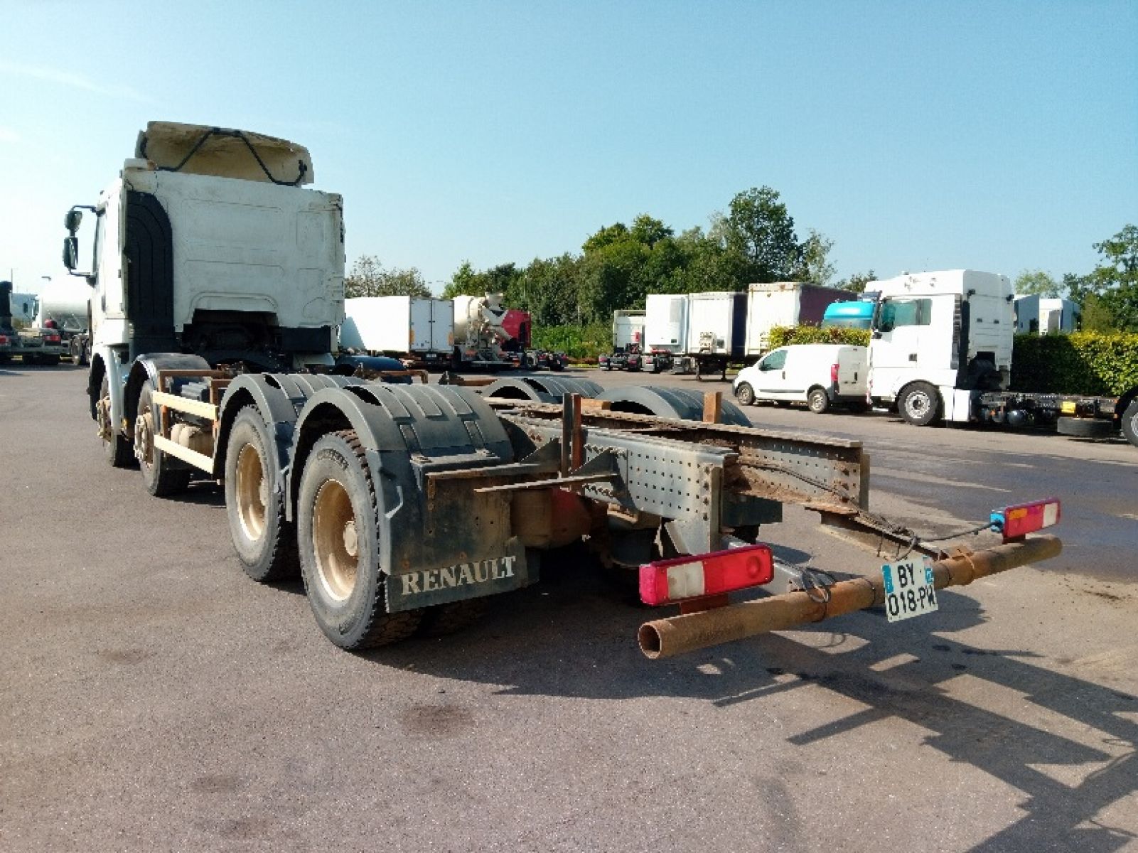 Second hand sale Truck units - RENAULT Premium Lander 460 dxi - 8x4    (Belgique - Europe) - Houffalize Trading s.a.