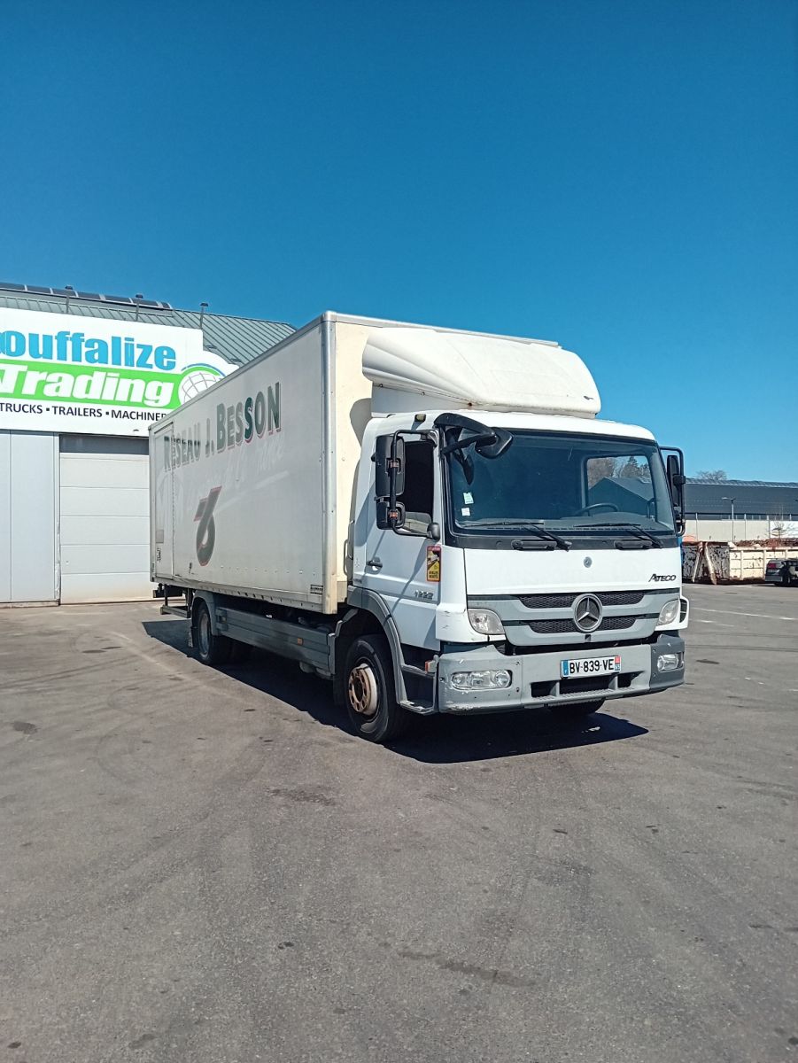 LKW-Einheiten - MERCEDES Atego 1222  CAMION FOURGON (Belgique - Europe) - Houffalize Trading s.a.