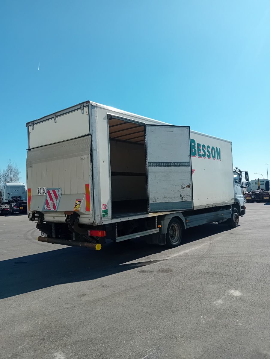  LKW-Einheiten - MERCEDES Atego 1222  CAMION FOURGON (Belgique - Europe) - Houffalize Trading s.a.