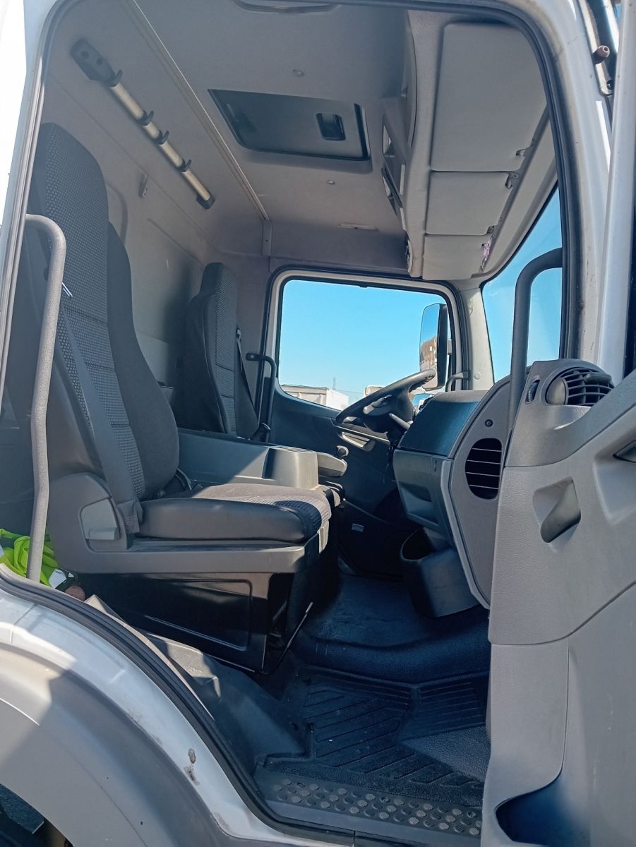  LKW-Einheiten - MERCEDES Atego 1222  CAMION FOURGON (Belgique - Europe) - Houffalize Trading s.a.