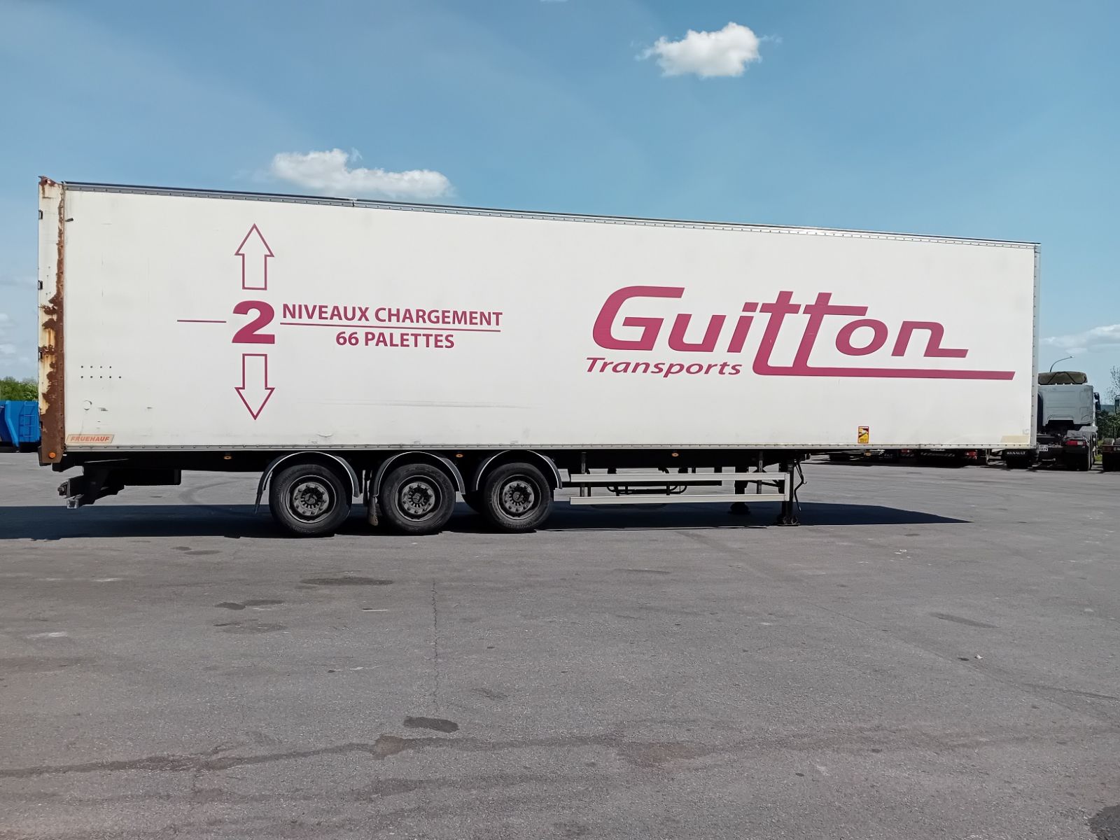  Auflieger - FRUEHAUF TX34VSK8EA  Semi-remorque fourgon (Belgique - Europe) - Houffalize Trading s.a.