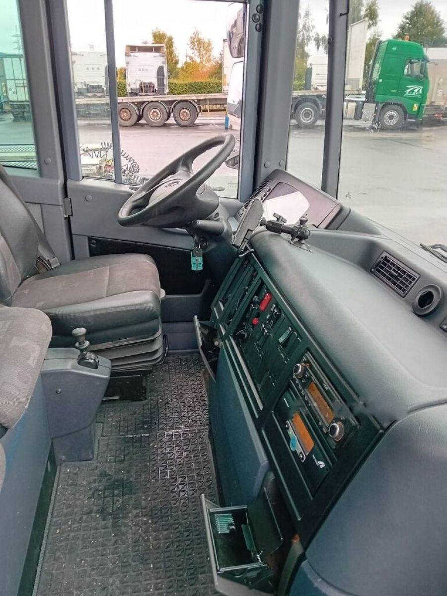  LKW-Einheiten - MERCEDES 1833 - ECONIC  Porte voitures (Belgique - Europe) - Houffalize Trading s.a.