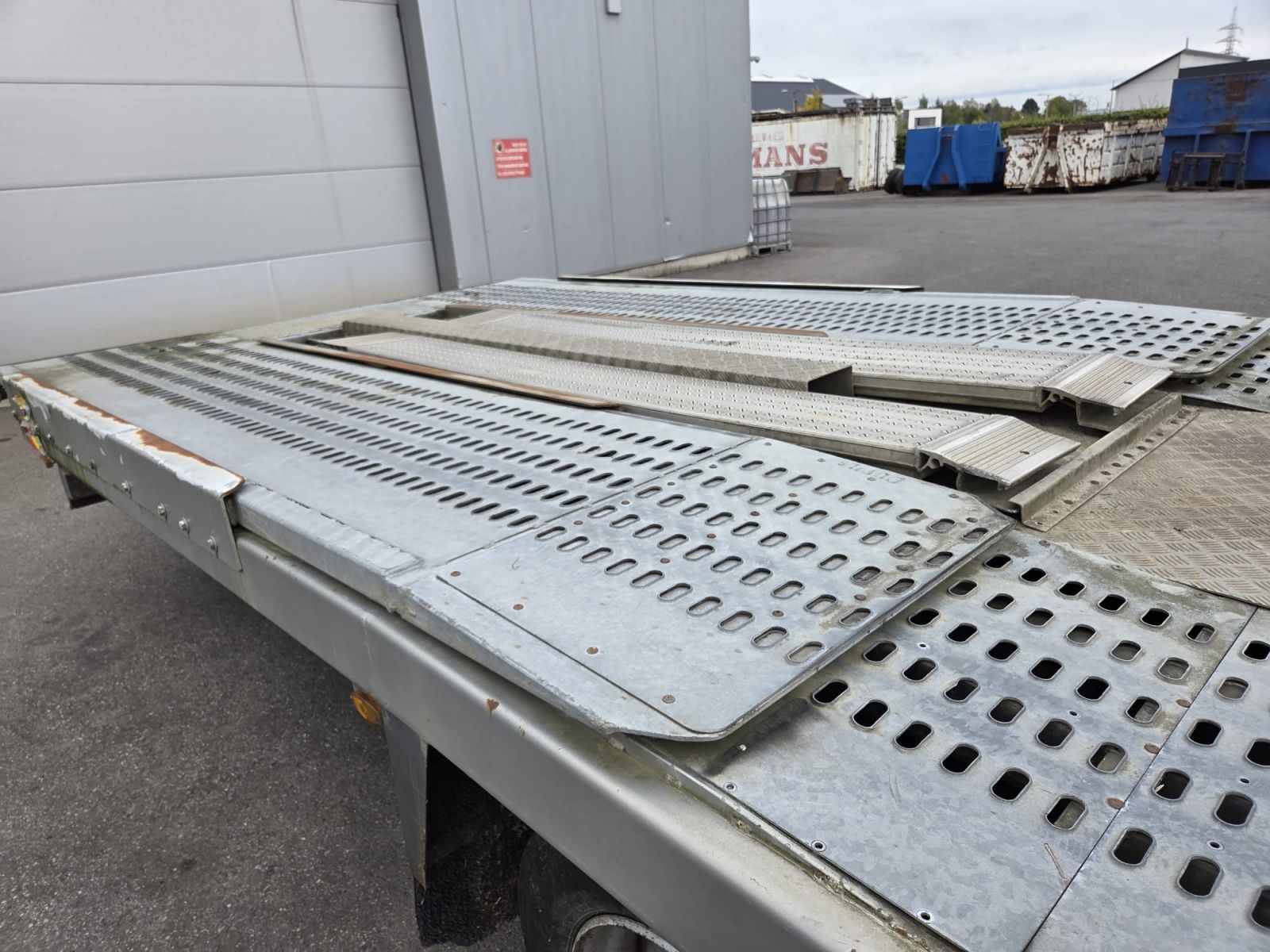  Auflieger - LOUAULT   Remorque porte engin (Belgique - Europe) - Houffalize Trading s.a.