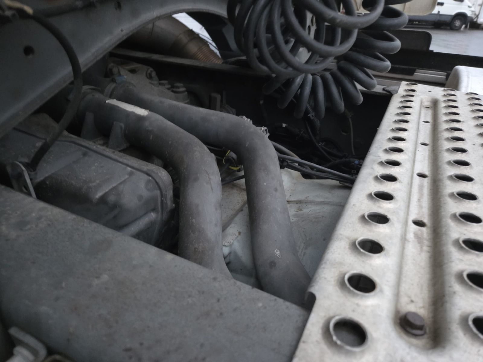  Sattelzugmaschinen - VOLVO FH12 Voith  TRACTEUR (Belgique - Europe) - Houffalize Trading s.a.