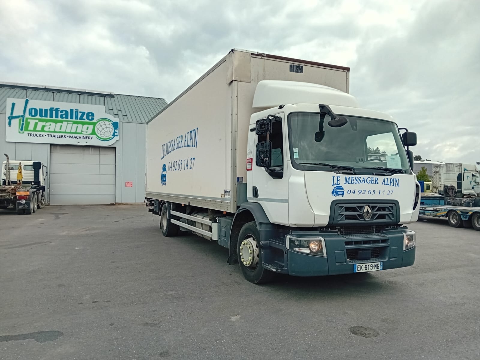 Vente occasion Porteur - Renault D18 - 320 (Belgique - Europe) - Houffalize Trading s.a.
