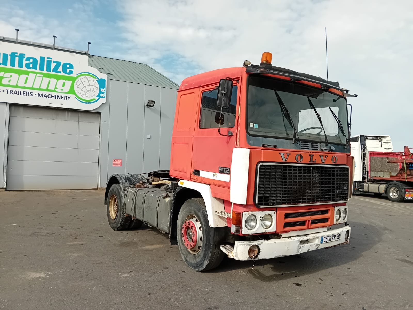 Vente occasion  Tracteur - Volvo F12 (Belgique - Europe) - Houffalize Trading s.a.
