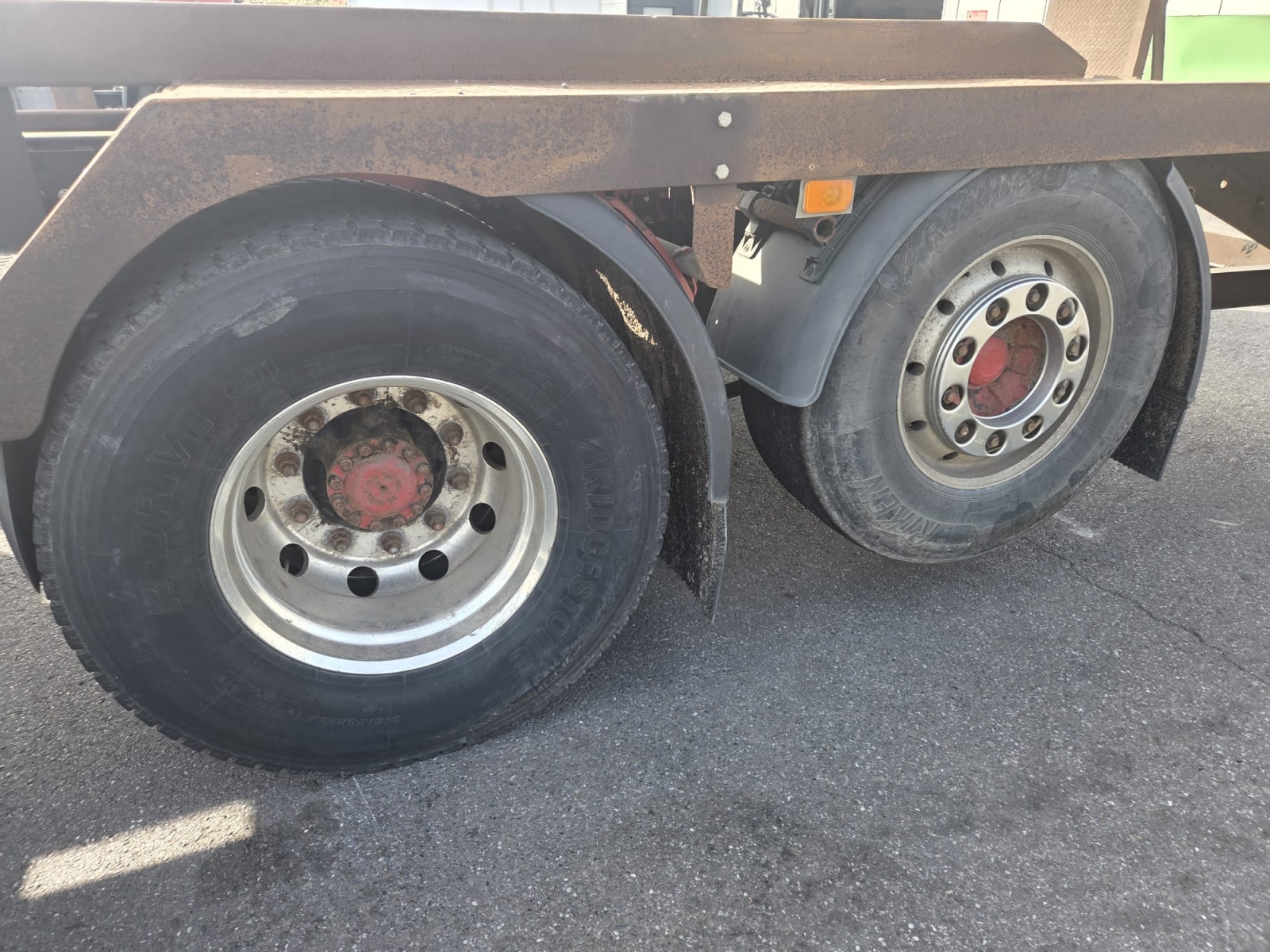 Vente occasion  Porteur - Volvo FH 480 - Camion châssis (Belgique - Europe) - Houffalize Trading s.a.