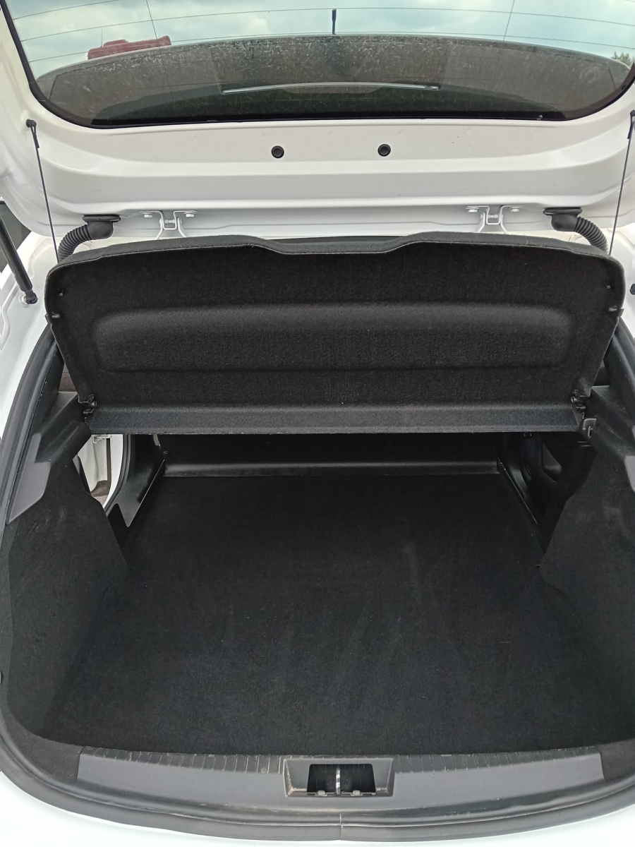 Second hand sale Diverse - Peugeot 208 (Belgique - Europe) - Houffalize Trading s.a.