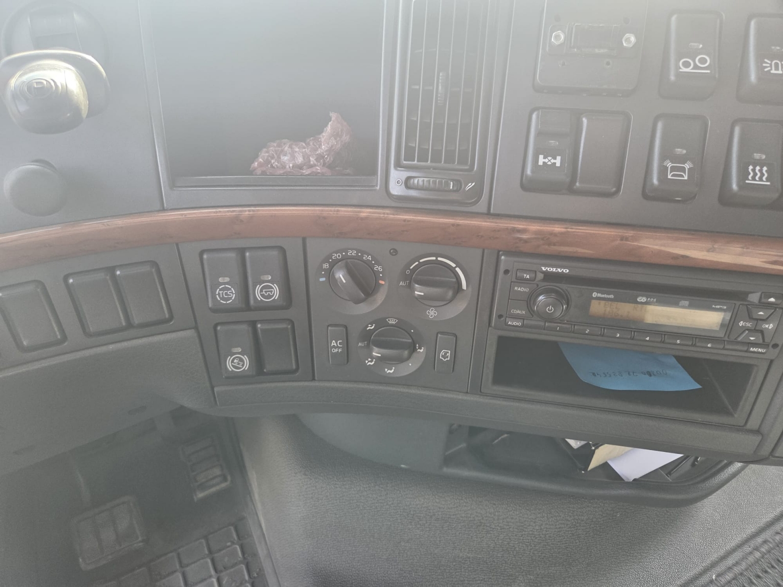 Vente occasion  Porteur - Volvo FH 480 - Camion châssis (Belgique - Europe) - Houffalize Trading s.a.