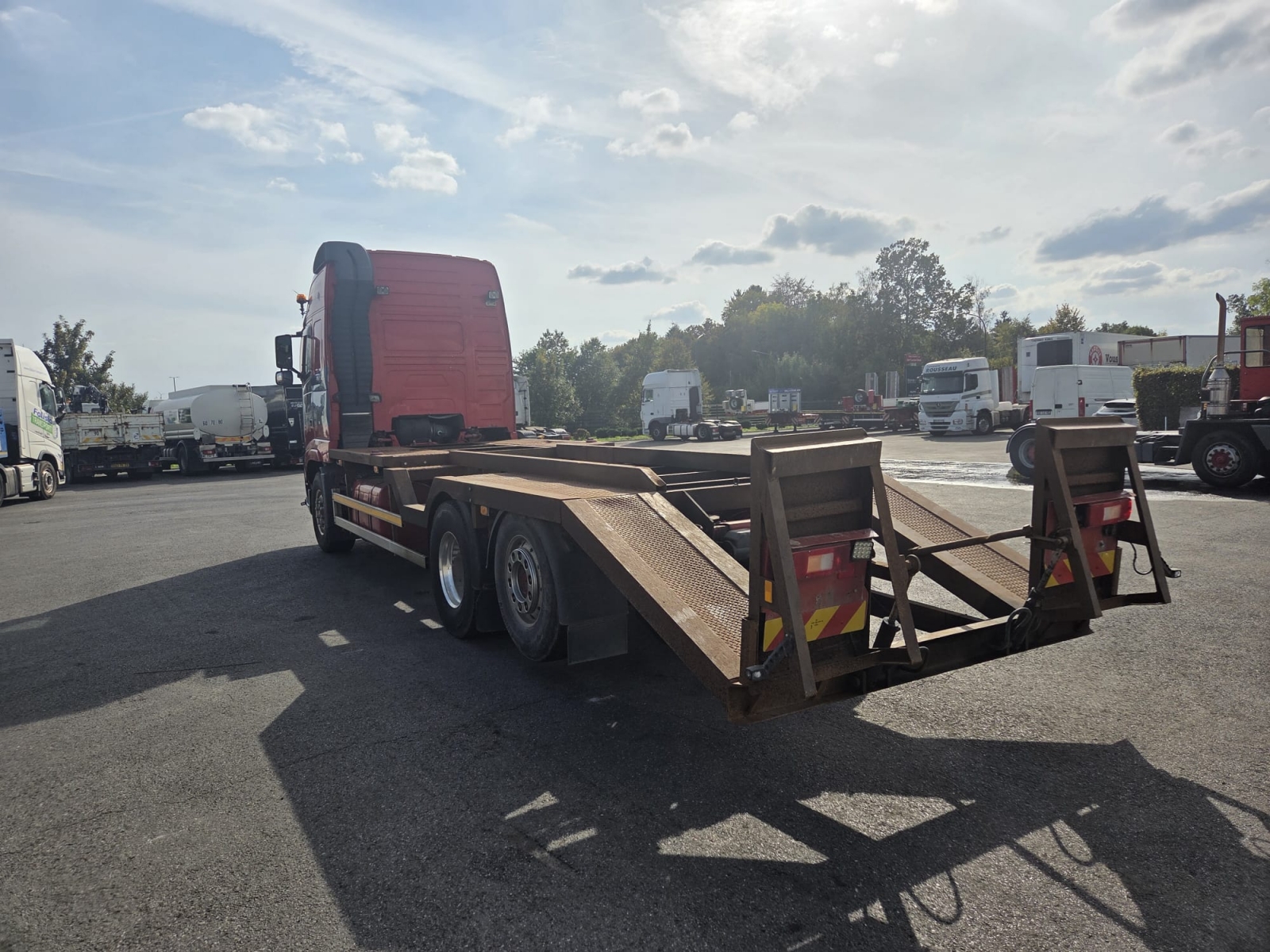 Vente occasion  Porteur - Volvo FH 480 - Camion châssis (Belgique - Europe) - Houffalize Trading s.a.
