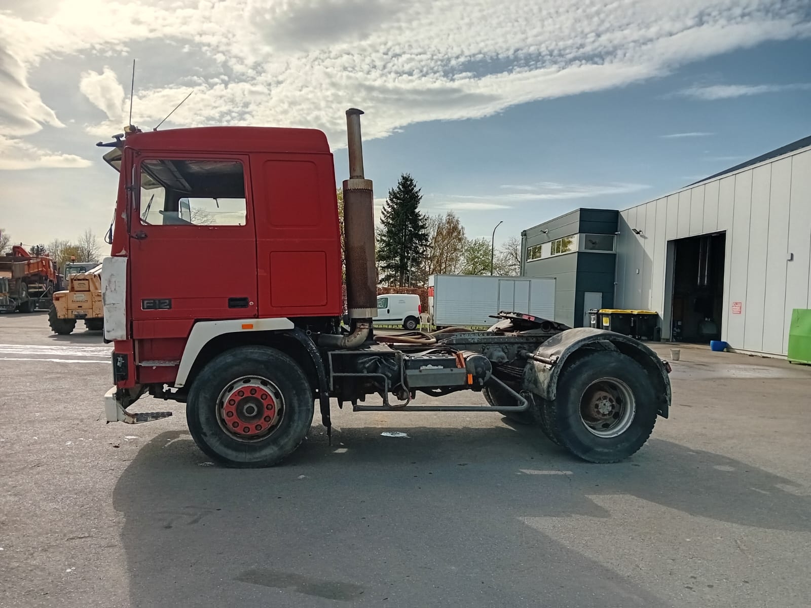 Vente occasion  Tracteur - Volvo F12 (Belgique - Europe) - Houffalize Trading s.a.
