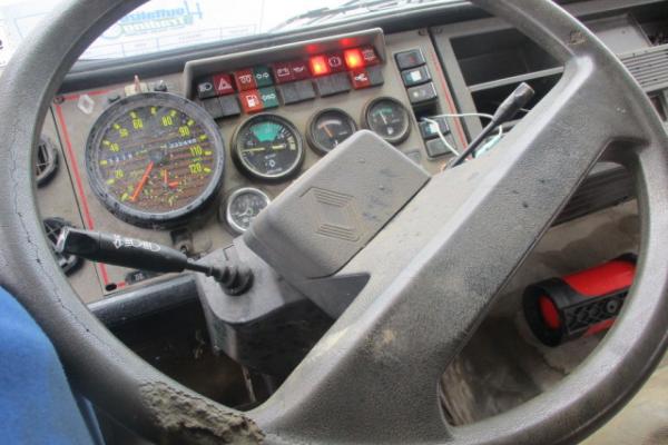 Vente occasion Porteur - RENAULT M130 PORTEUR   (Belgique - Europe) - Houffalize Trading s.a.