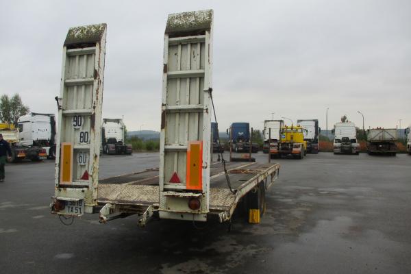 Second hand saleSemi-trailer - DEMCO   Chariot porte-engin (Belgique - Europe) - Houffalize Trading s.a.