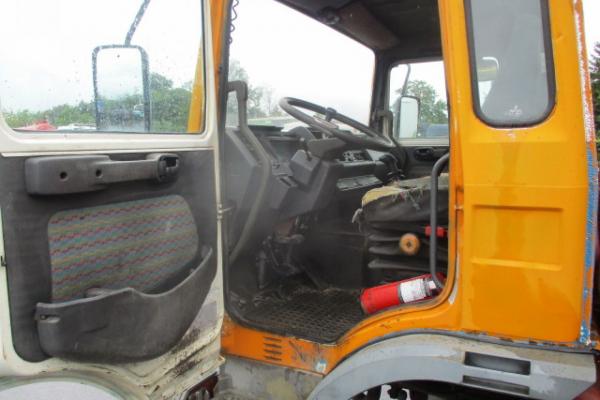 Second hand sale - RENAULT MIDLUM 180  tarmac (Belgique - Europe) - Houffalize Trading s.a.
