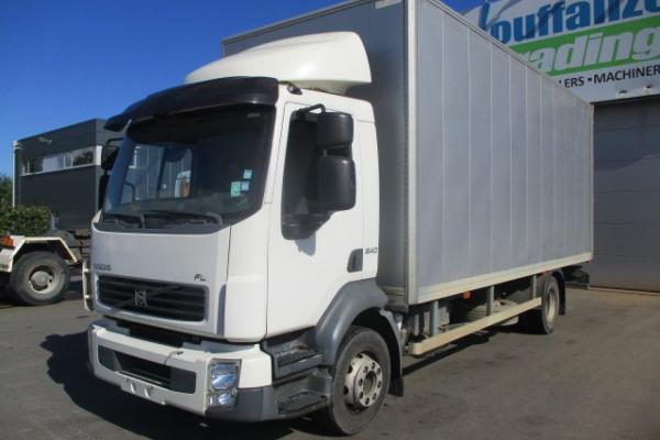Unidades de camiones - VOLVO FL 240  FOURGON (Belgique - Europe) - Houffalize Trading s.a.
