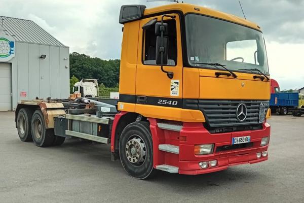 Vente occasion Porteur - MERCEDES Actros 2540  CAMION CONTAINER (Belgique - Europe) - Houffalize Trading s.a.