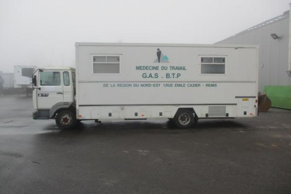 Vente occasion Porteur - RENAULT S140  Camion fourgon (Belgique - Europe) - Houffalize Trading s.a.