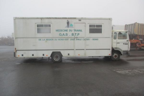 Vente occasion Porteur - RENAULT S140  Camion fourgon (Belgique - Europe) - Houffalize Trading s.a.