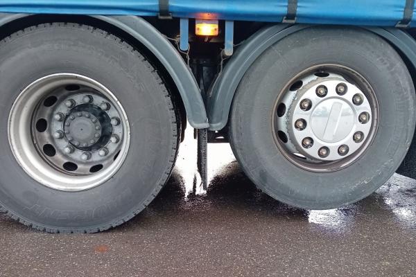 Vente occasion Porteur - RENAULT Premium  CAMION BACHE (Belgique - Europe) - Houffalize Trading s.a.