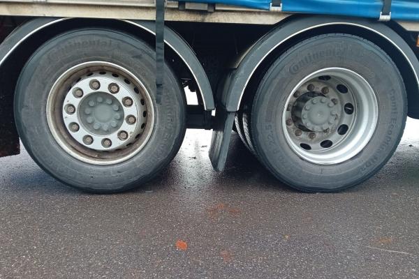 Vente occasion Porteur - MERCEDES BENZ ACTROS 2545  CAMION BACHE (Belgique - Europe) - Houffalize Trading s.a.