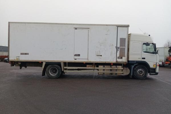 Second hand saleTruck units - VOLVO FM 260  PORTEUR FOURGON (Belgique - Europe) - Houffalize Trading s.a.