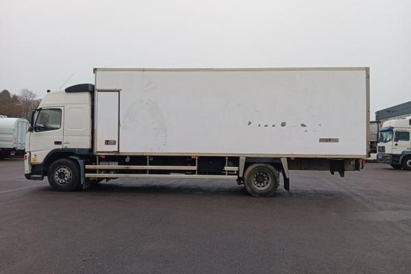 Second hand saleTruck units - VOLVO FM 260  PORTEUR FOURGON (Belgique - Europe) - Houffalize Trading s.a.