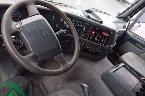 Second hand saleTruck units - VOLVO FM 260  PORTEUR FOURGON (Belgique - Europe) - Houffalize Trading s.a.
