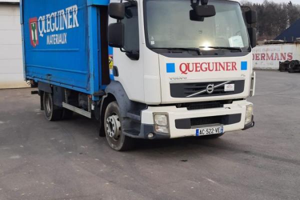 Vente occasion Porteur - VOLVO FL 240  Camion bache (Belgique - Europe) - Houffalize Trading s.a.