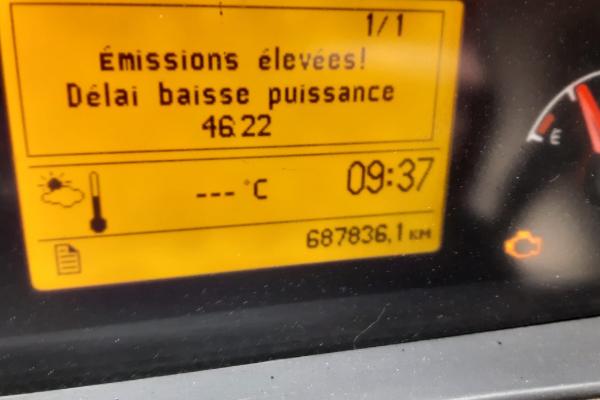 Vente occasion Porteur - VOLVO FL 240  Camion bache (Belgique - Europe) - Houffalize Trading s.a.