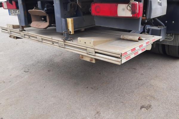 Vente occasion Porteur - RENAULT Premium 370 DXI  Camion b?ch? (Belgique - Europe) - Houffalize Trading s.a.