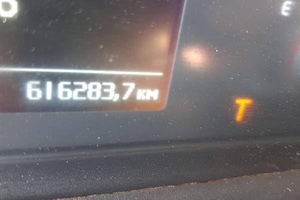 Vente occasion Porteur - VOLVO FM 370  Camion b?ch? (Belgique - Europe) - Houffalize Trading s.a.