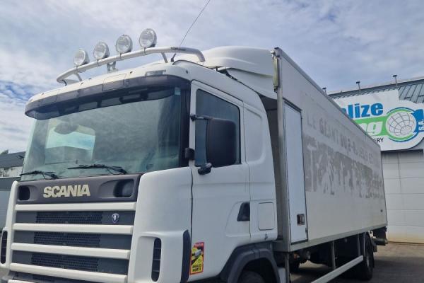 Unidades de camiones - SCANIA 94 310  CAMION FOURGON (Belgique - Europe) - Houffalize Trading s.a.