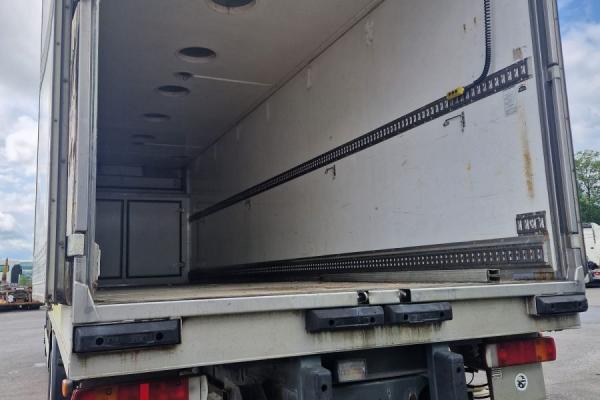 Unidades de camiones - SCANIA 94 310  CAMION FOURGON (Belgique - Europe) - Houffalize Trading s.a.
