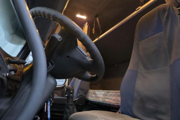 Sattelzugmaschinen - VOLVO FH12 Voith  TRACTEUR (Belgique - Europe) - Houffalize Trading s.a.