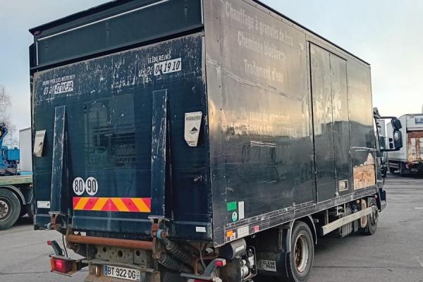 Vente occasion Porteur - IVECO ML 120  Camion fourgon (Belgique - Europe) - Houffalize Trading s.a.